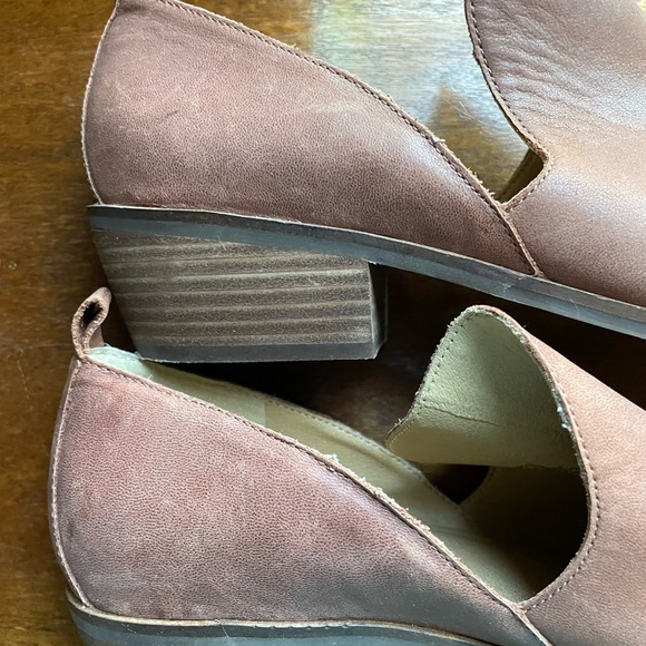 Lucky Brand Size 10 M Leather Slip on Tan Booties Shoes - Picture 9 of 13